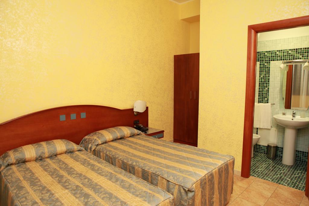 Hotel San Giuseppe - Cityhotel Catanzaro Dış mekan fotoğraf
