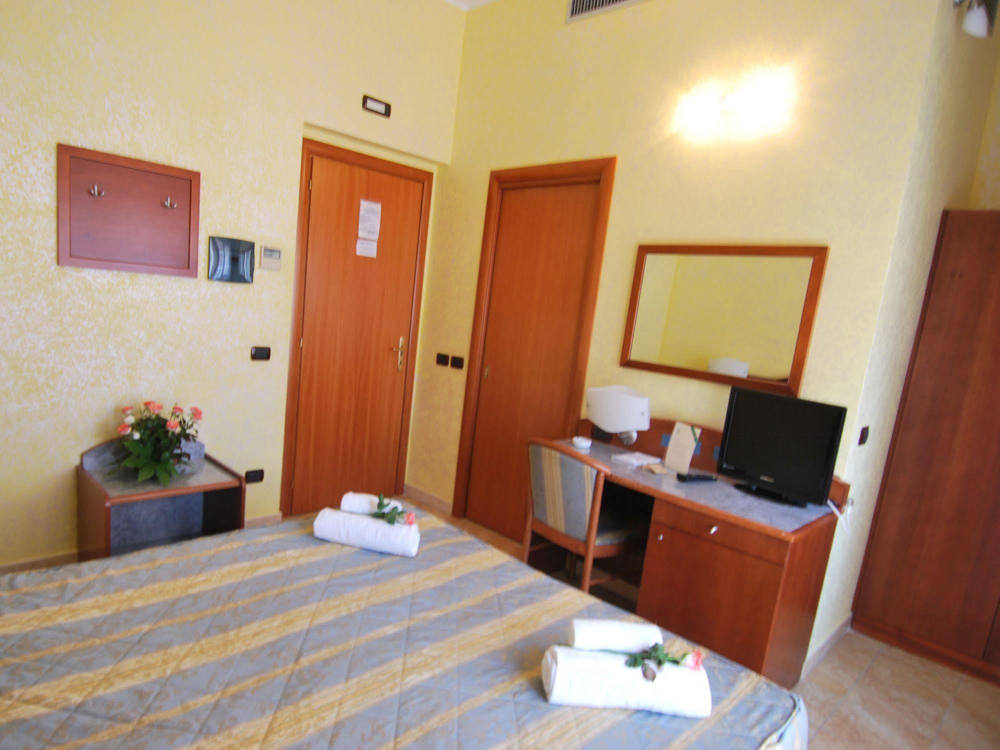 Hotel San Giuseppe - Cityhotel Catanzaro Dış mekan fotoğraf